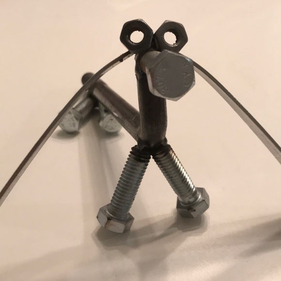 Cute daushund make of nuts and bolts - Picture 3 of 3